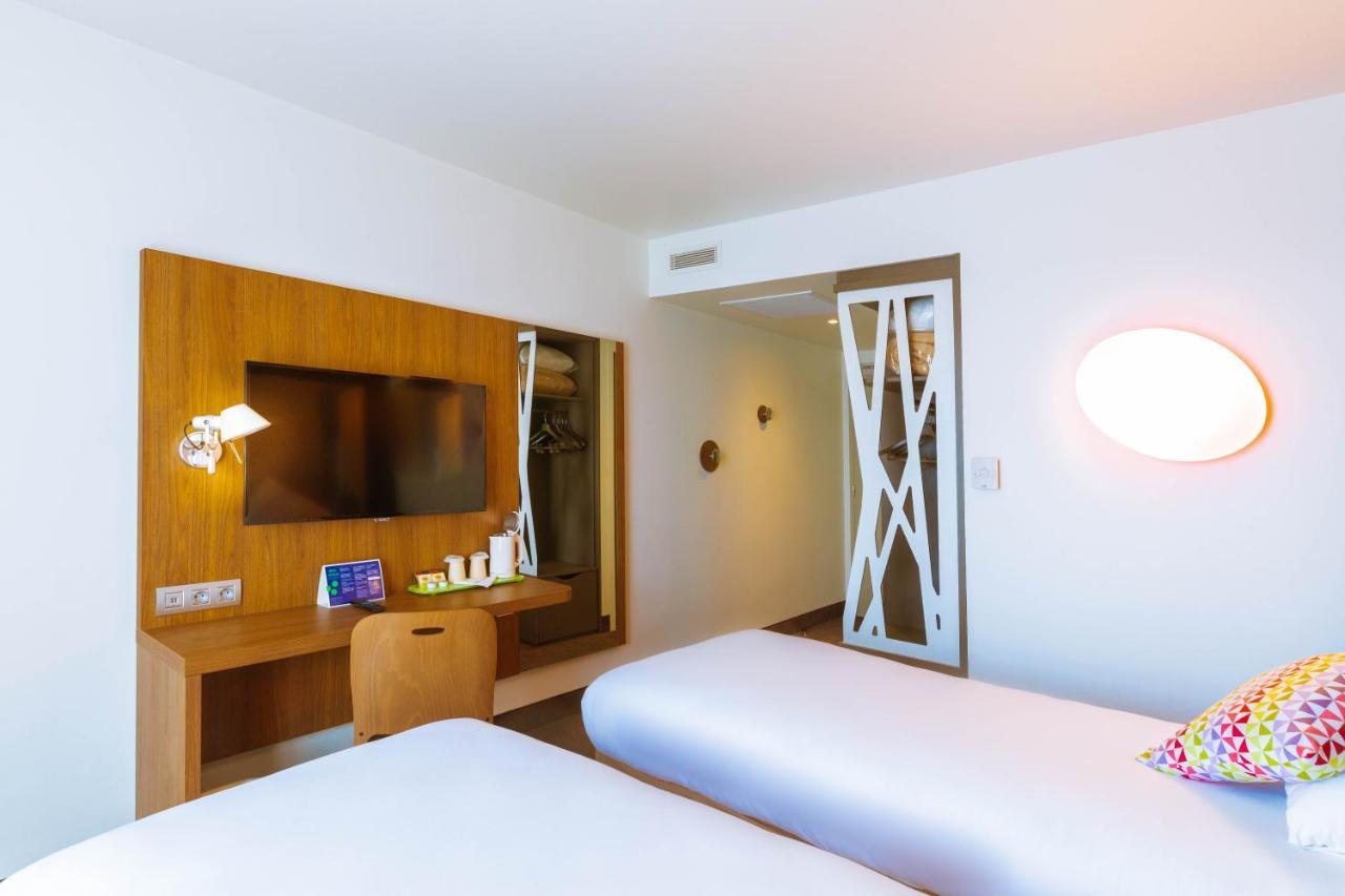 Campanile Rungis - Orly Hotel Chevilly-Larue Exterior photo