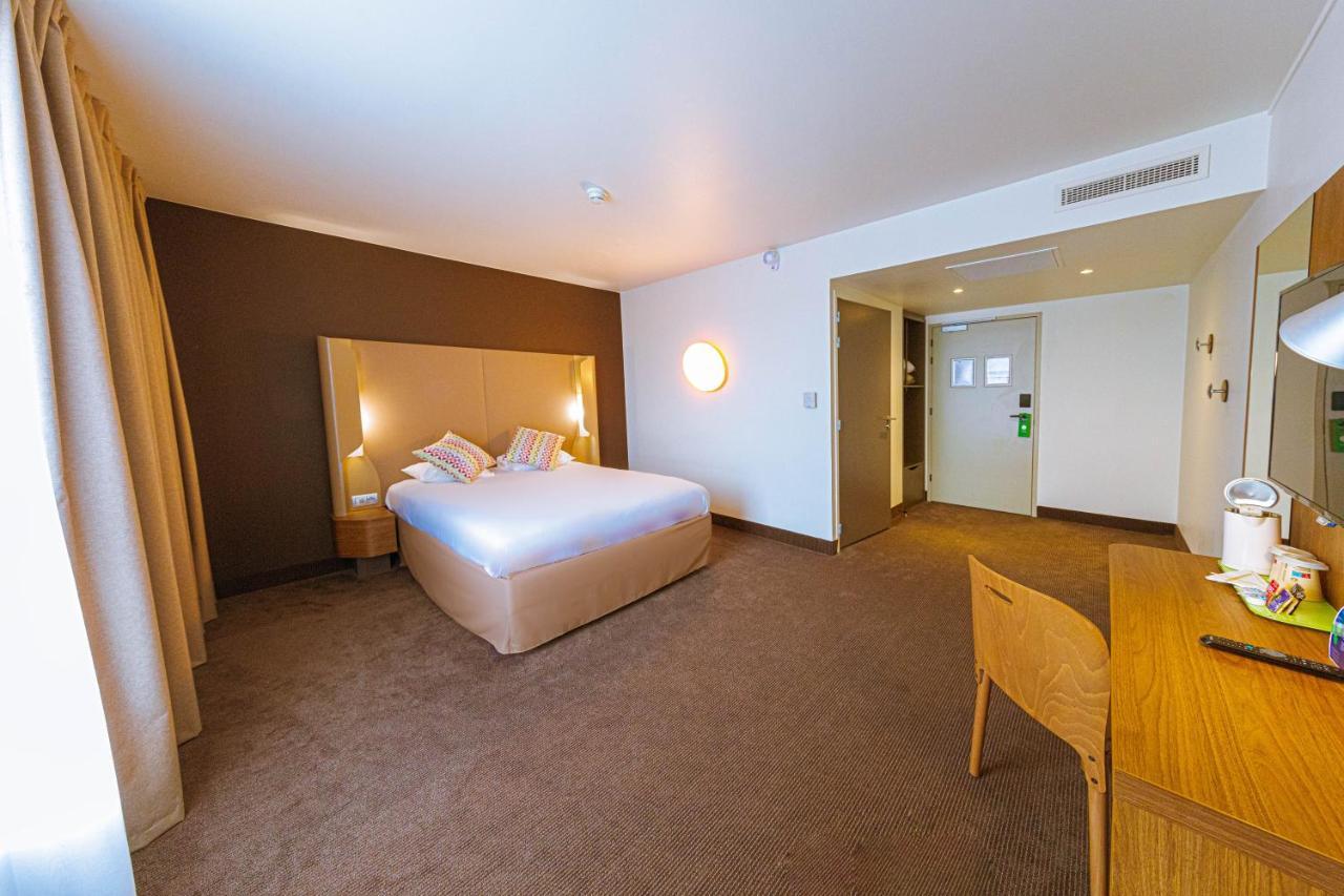 Campanile Rungis - Orly Hotel Chevilly-Larue Exterior photo