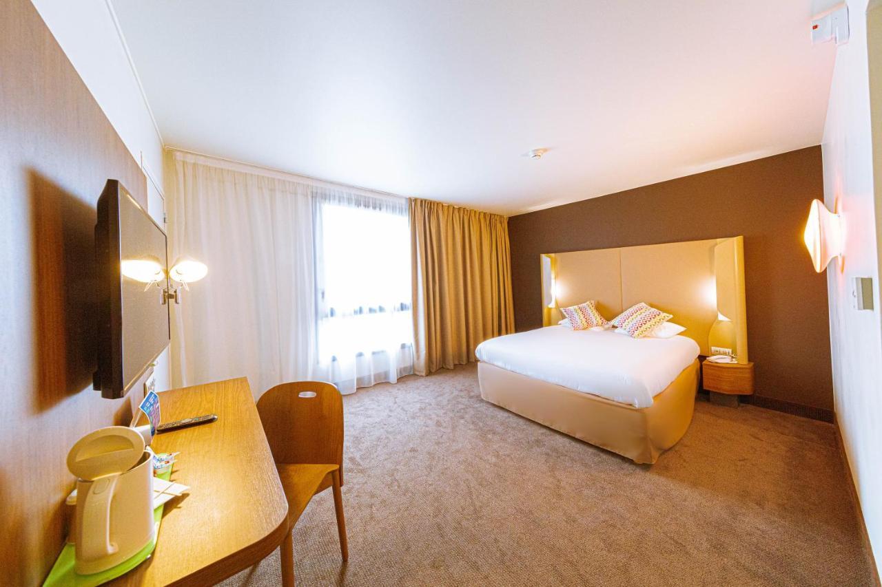 Campanile Rungis - Orly Hotel Chevilly-Larue Exterior photo