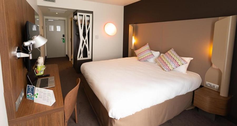 Campanile Rungis - Orly Hotel Chevilly-Larue Exterior photo